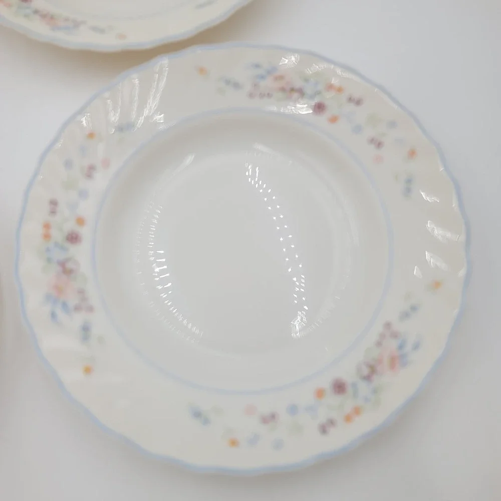 5 Arcopal Victoria Floral Pattern Soup Bowls Scalloped Edge Blue Rim 8.75